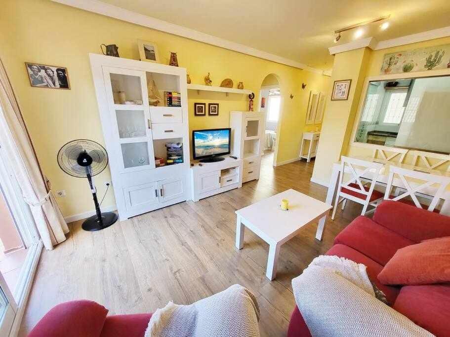 Boliches House! 200m Wifi Fuengirola