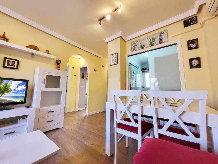 Boliches House! 200m Wifi * Fuengirola